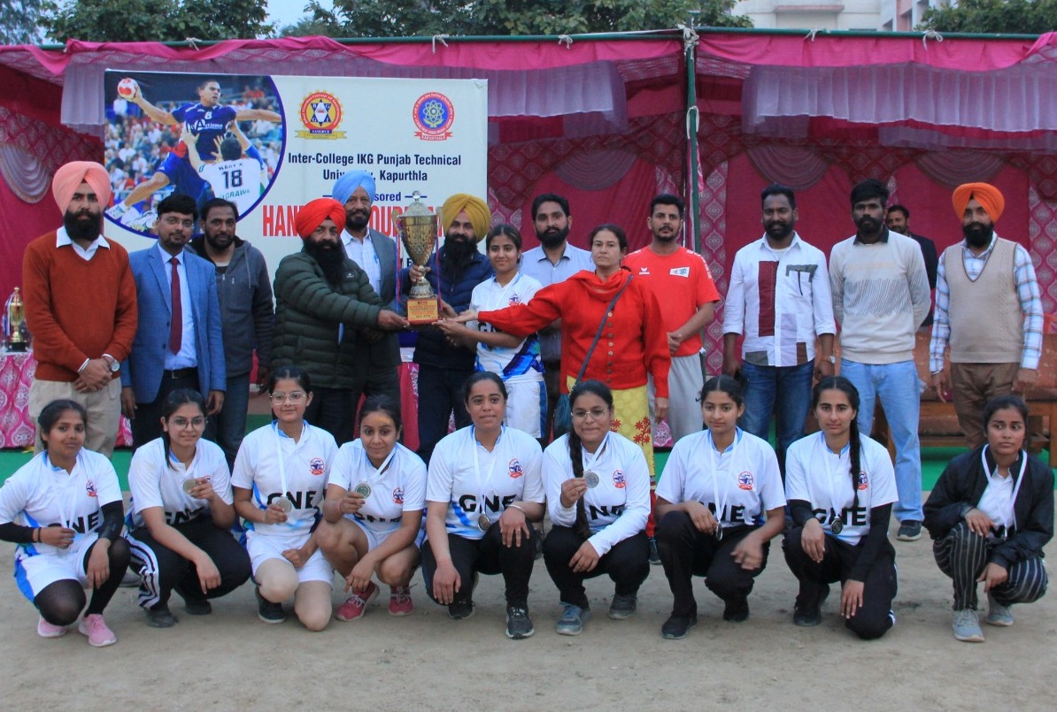 Runner-up Handball Women  Team