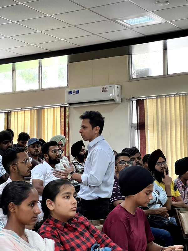 Advisor Session (Machine)