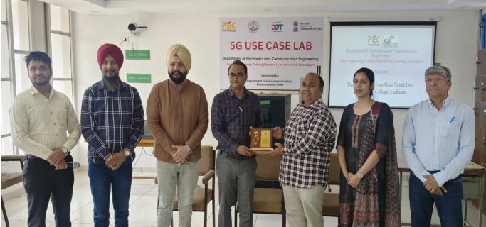 Advisor Session (Visit to 5G Communication Lab)
